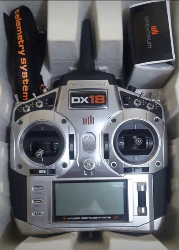 Rádio Spektrum DX18