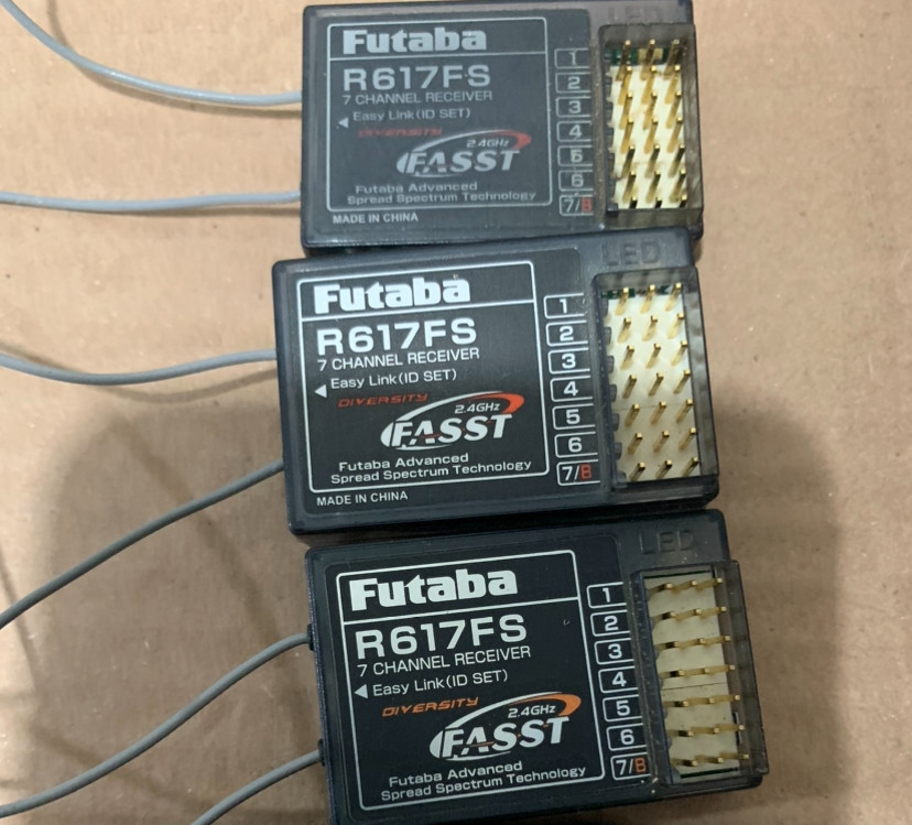 Receptor futaba R617fs
